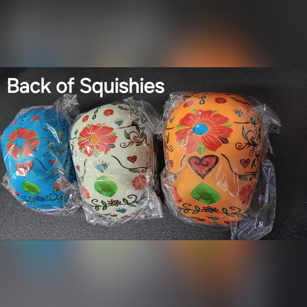 3 Squishie Skulls - Day of the Dead - Picture 2 of 5